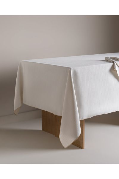 Madame Coco Nostang Table Cloth - Ecru - 145X145 cm