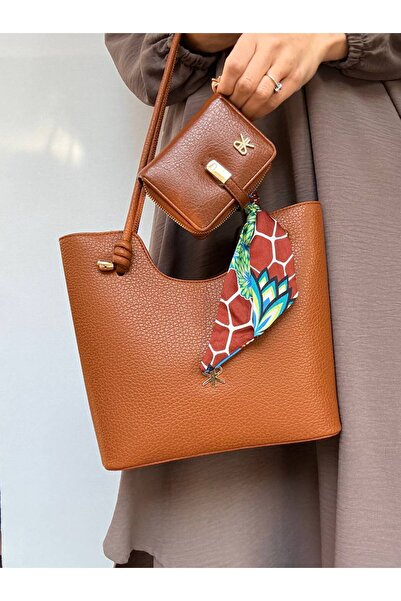 Çanta Trend Polo Of Colors Eșarfă lungă pentru femei cu bretele, detaliată cu...