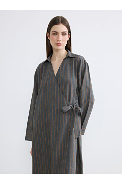 LC Waikiki Λαμπερές επιλογές από το Shining Store: Διπλόκουμπο μακρύ φόρεμα μ...