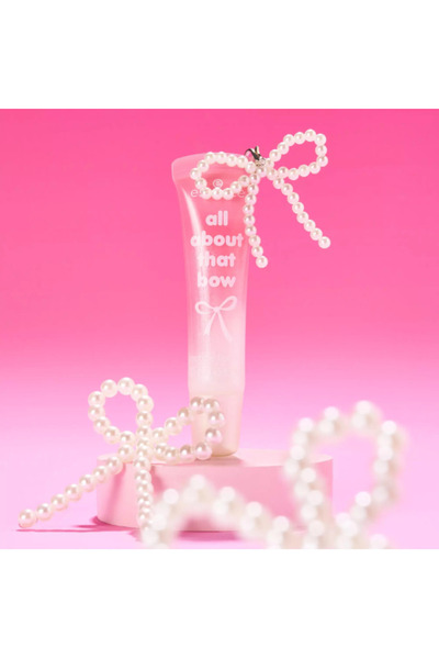 Essence All about that bow Peptide lipgloss