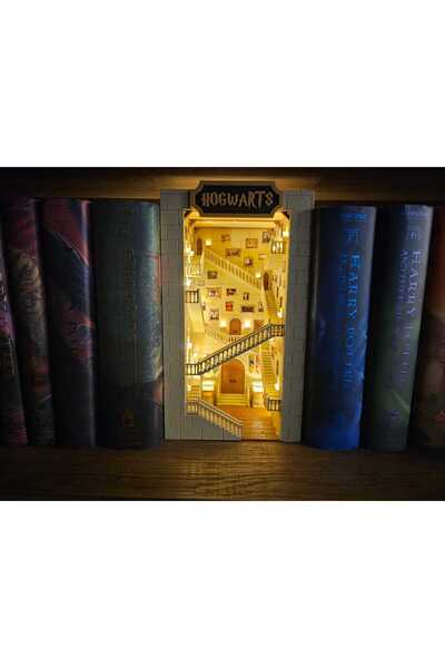 Bakmakistersen Harry Potter Büyülü Merdiven Diorama | Işıklı Kitap Arası Deko...