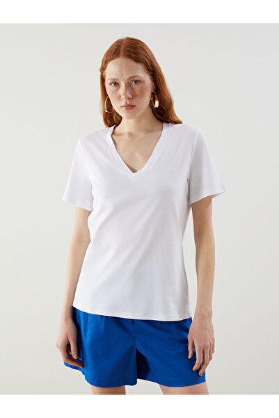 LC Waikiki Peak Yeni Sezon V Yaka Kadın Tişört