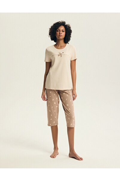 Henderson Women's Classic Pajamas Set T-Shirt and 3/4 Capri Pants with Minima...