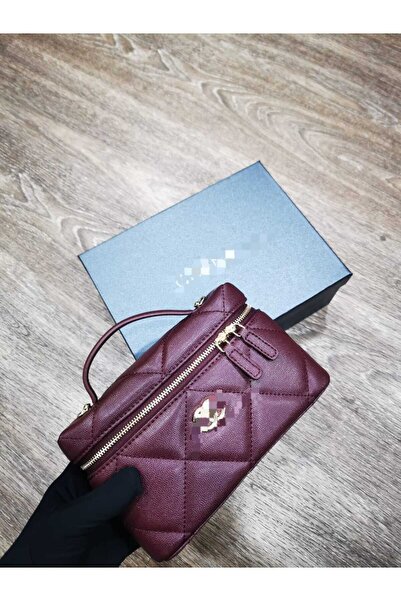 bag Elegant, high-quality women's shoulder bag with all accessories