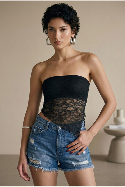 MELA ROSSA Γυναικεία μπλούζα με μαύρη δαντέλα και ασύμμετρο τοπ χωρίς τιράντες