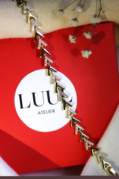LUUL ATELIER XUPING Zirkon Taş V Model Vip 14K Gold Çelik Bileklik