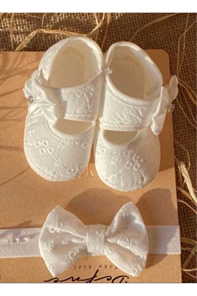 Leylababybutik Set of Eyelet Embroidery Baby Girl Booties & Bandana / 0-3 Months