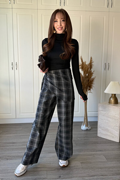 Dilay Gökoğlu Butik Fularlı Fit Ekose Siyah Pantolon