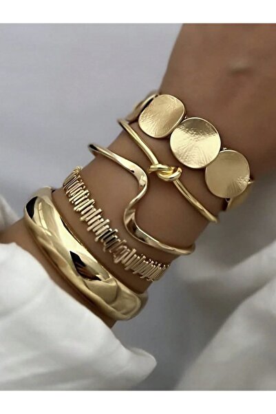 VEYA Luxury women's gold bracelet set with a gradient geometric design (5 pie...