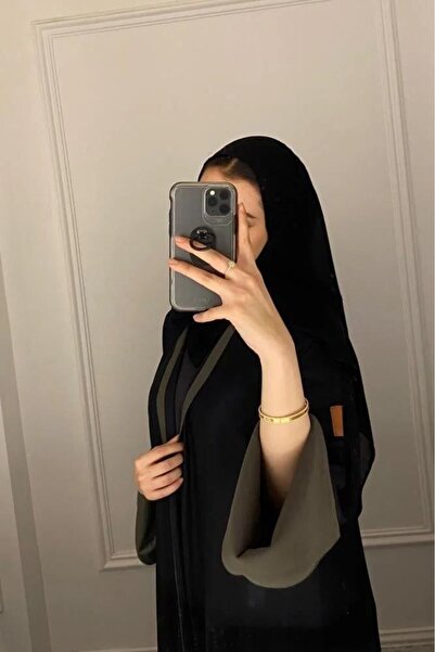 Elena Sheaf Abaya – Black crepe abaya, quarter-circle style with an elegant t...