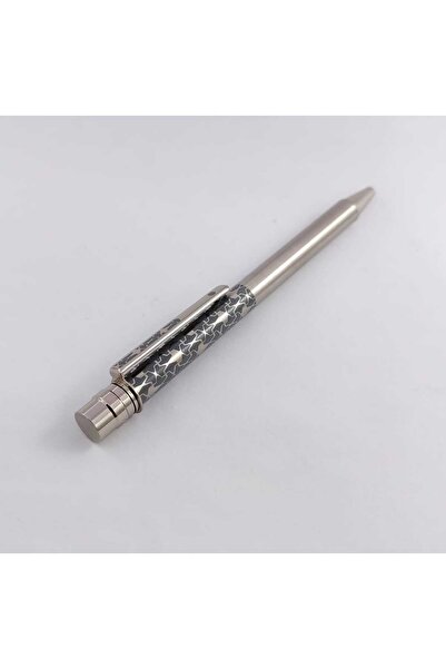 Maxwell Pens in various shapes, brands, small size, different colors