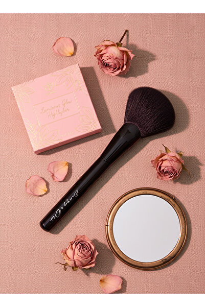Yallabena Fan-Shaped Contour & Foundation Brush – Long Handle Makeup Brush