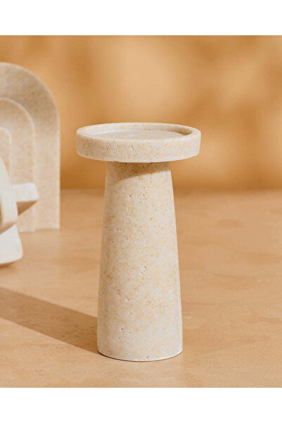 REDTAG حامل شموع عمودي كبير من مادة البولي ريزين ذو ملمس بارز باللون البيج