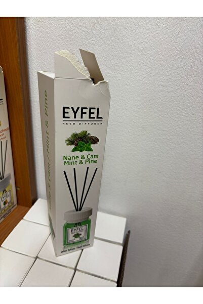 Eyfel cu aroma de pin