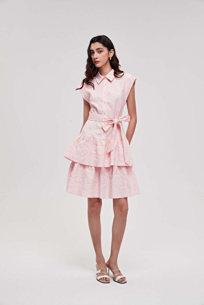 mica Short-sleeve patterned knee-length dress