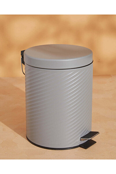 REDTAG سلة مهملات بدواسة رمادية متوسطة (5 لتر)