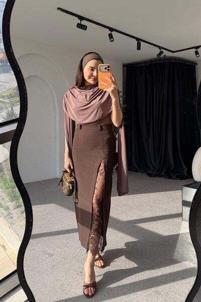 Gizem Ecemiş Ribbon Kahve Dantel Yırtmaçlı Maxi Etek