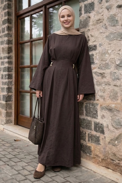 InStyle Φόρεμα με Χρυσή Καρφίτσα και Ζώνη σε Καφέ Απόχρωση Μοντάλ