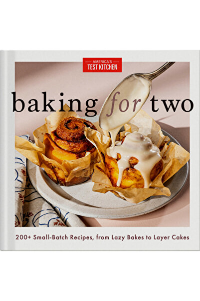 Amer Test Kitchen Coacerea în doi: Peste 200 de rețete pentru cantități mici,...