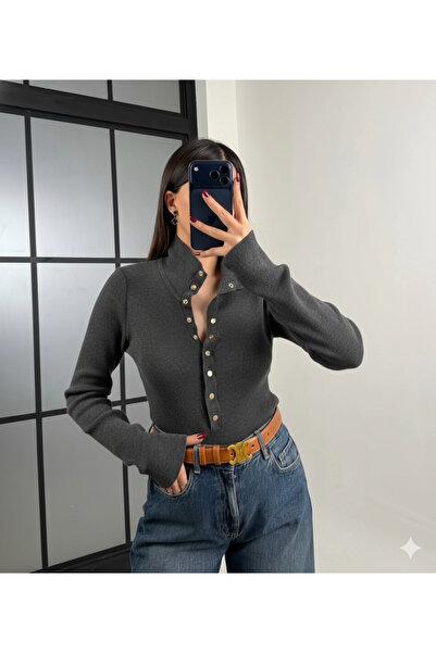 Ecenin Favorileri Bluză de damă guler rotund cu detalii cu nasturi în antraci...