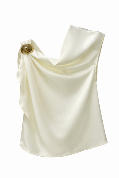 HAZELANNA Ασύμμετρη μπλούζα εκρού με κουμπωτό γιακά και κούμπωμα στον ώμο