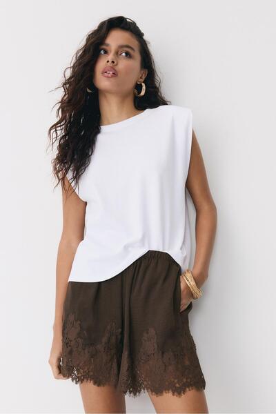 Stradivarius Saten dantelli şort