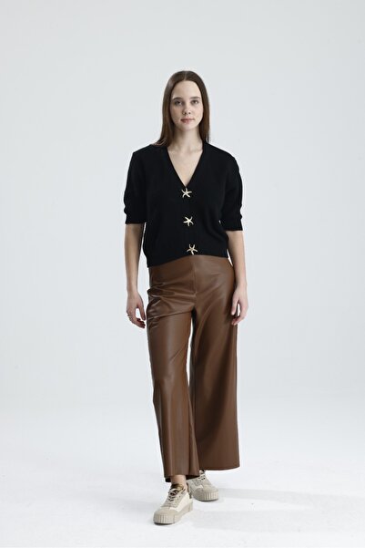 Madame QAN's Short Sleeve Gold Buttoned V-Neck Knitwear Cardigan