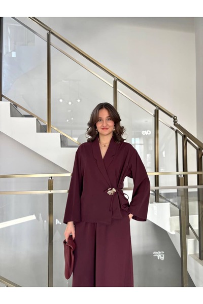 Sude Kızanlıklı Imported Fabric t Buckle Detail Y Side-Tie Trouser Set