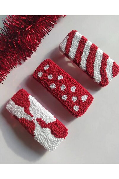 Nova Set ručno izrađenih kopči sa izvezenim perforacijama