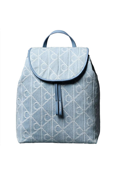 Calvin Klein حزام ظهر نسائي بحزام خلفي ونمط نصي Ck وسحاب للإغلاق باللون الأزر...