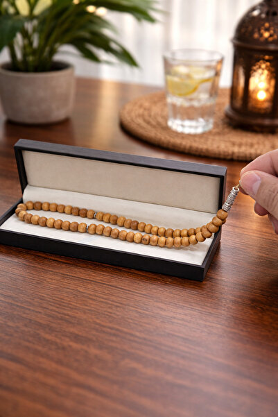 Generic سبحة معطرة فاخرة – ريحة جميلة وثبات عالي لمسة أناقة وهدوء مع علبه اني...