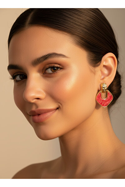 LYRA Bags & Accessories أقراط LYRA Scarlet Curve باللون الأحمر الذهبي للنساء