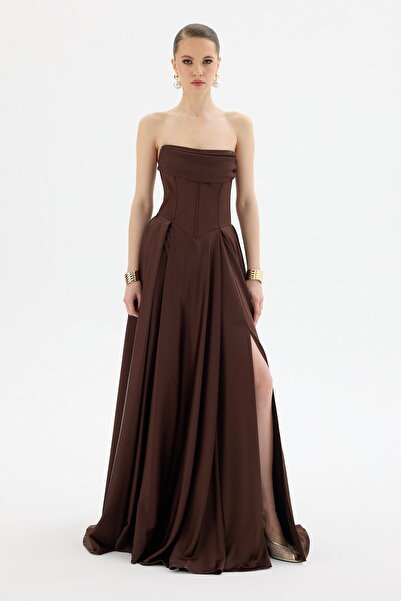 Carmen Kahve Straplez Yırtmaçlı Saten Abiye Elbise