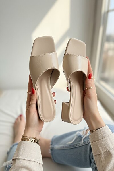 DURUNUN BUTİĞİ Argit Bej Piele lacuită încrețită (4 cm lungime toc) vârf pătr...