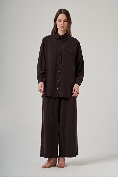 Nuss 1063 Basic Pants Suit with Single Pocket Detail
