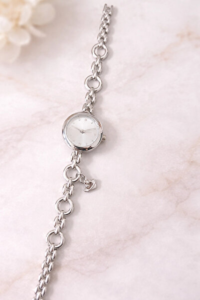 naaksesuar Silver Color White Dial Charm Detailed Luxury Women's Watch