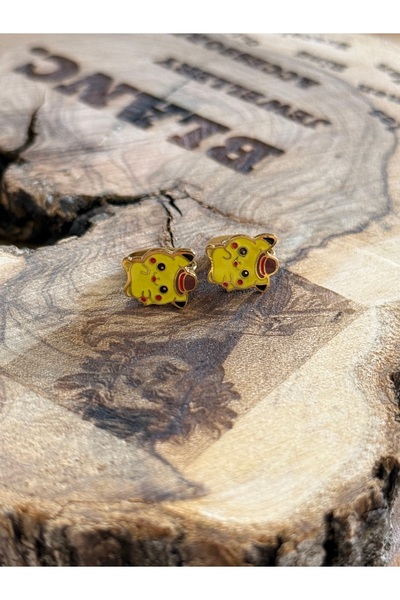 BLANC JEWELRY Antialerjik Pikachu Detaylı Çocuk Küpe