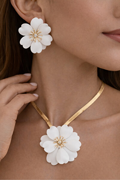 SE Jewellery Collection Selin Ersoy Beyaz Çiçek Model Kadın Kolye Küpe Seti G...