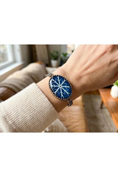 Dorvina سوار مجوهرات برونزي أصلي مرصع بالزجاج البيضاوي الأزرق والأبيض، سوار ن...