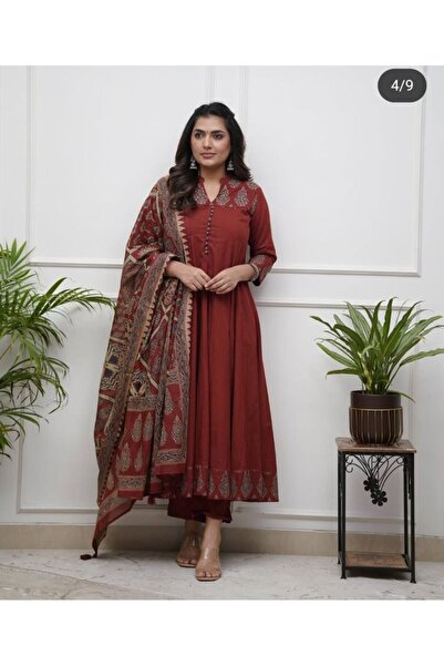 Genaric ISHRA BOUTIQUE Women’s Embroidered Kurta Set with Dupatta – Elegant 3...