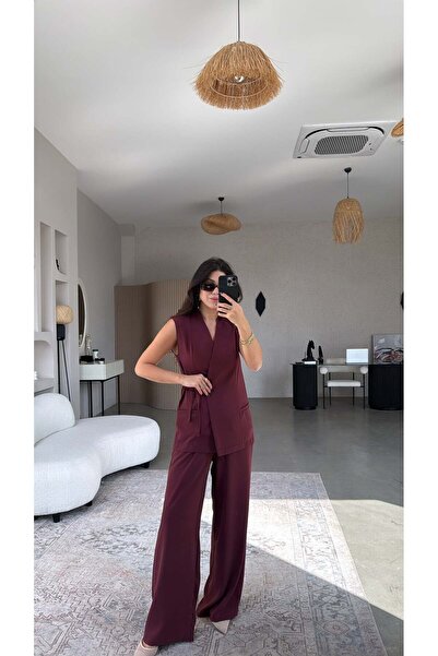 Buket Teke طقم قماش أحمر كلاريت بأزرار على الجهتين طقم فيست وبنطلون منسدل كريب