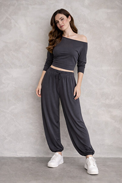 Velista طقم نسائي مكون من قطعتين: بلوزة قماشية برقبة قارب وبنطلون فضفاض قماش ...