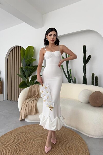 Hiccup JANES Φόρεμα Bodycon με λαιμόκοψη καρδιά