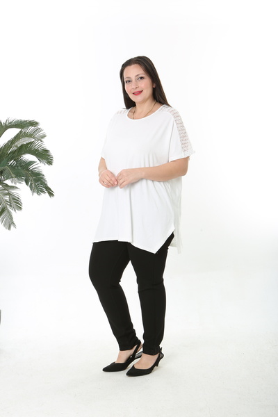 XL Modam Women's White Plus Size Tunic