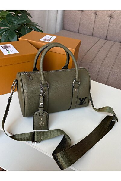 GGGG Bags with their accessories