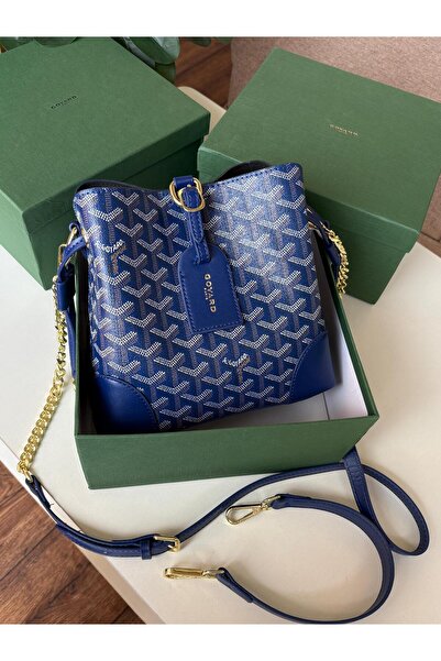 GGGG Bags with their accessories