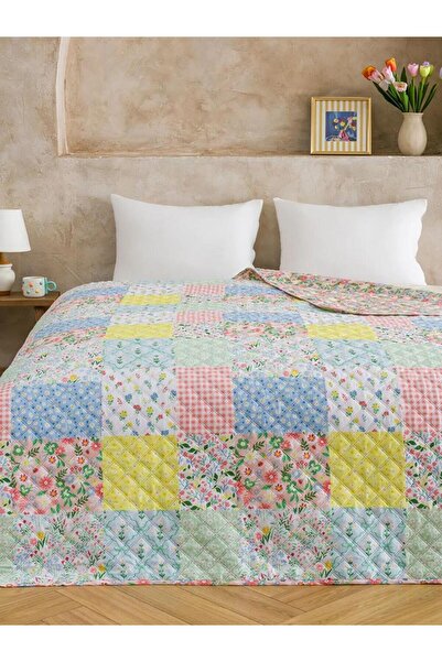 LC Waikiki Mixed Floral Pattern Double Bedspread (S6)