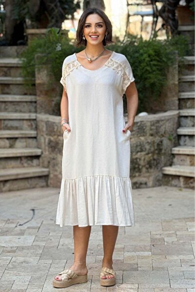 Nevin Kaya Moda فستان بلون كريمي بأكتاف مكشوفة مطرز كتان