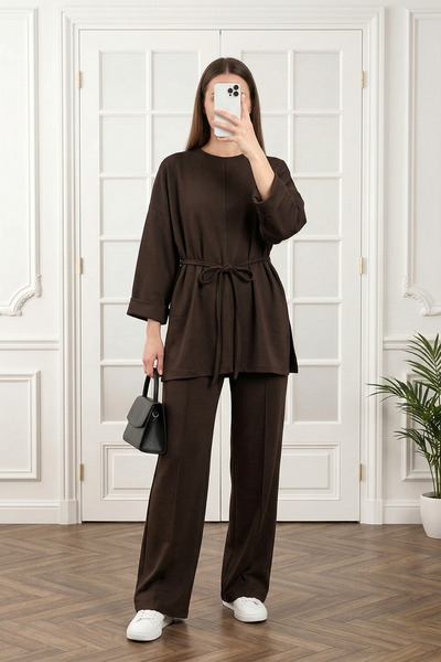 MODAQU تِكّة طقم علوي وسفلي بفتحة جانبية وأكمام قابلة للطي - بني داكن