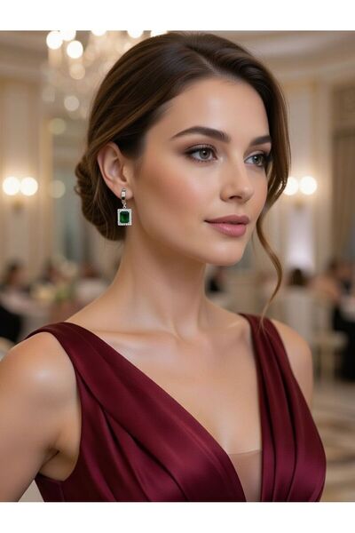 Aylin Bijuteri Yeşil Taşlı Damla Model Gold Renk Sallantılı Küpe